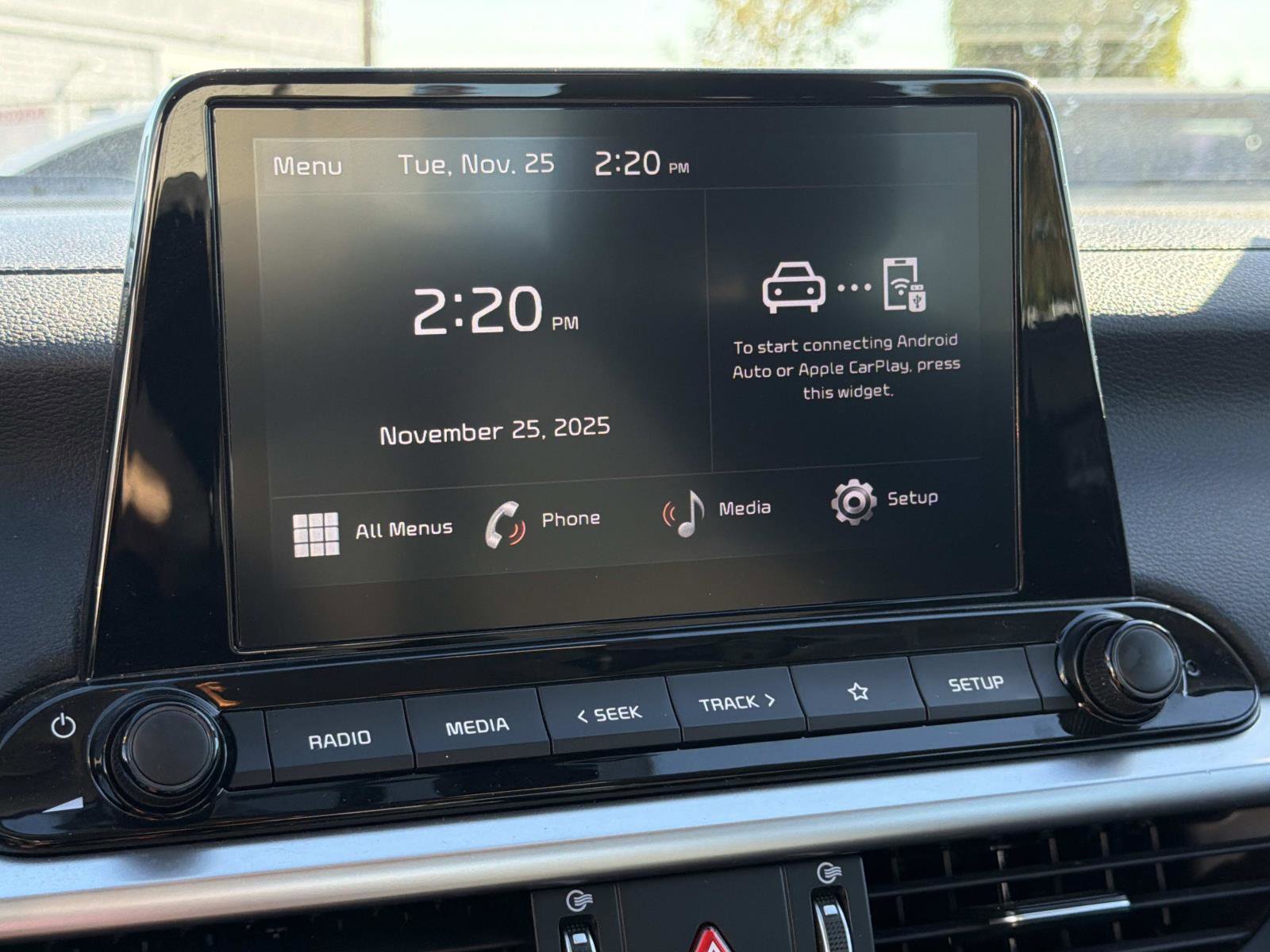 Used 2024 Kia Forte LXS image 13