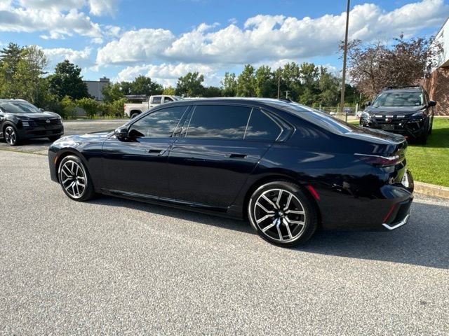 Used 2025 BMW 740i xDrive AWD/4WD image 52