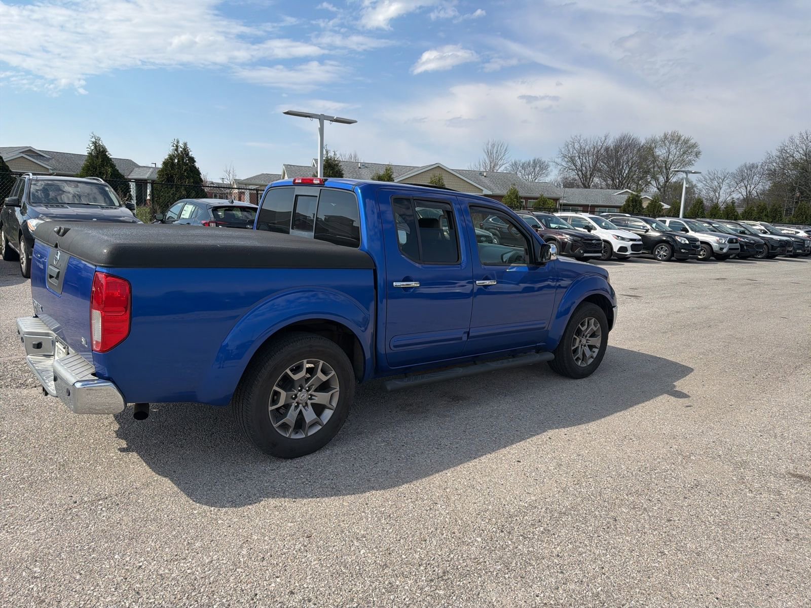 Used 2015 Nissan Frontier SL w/ Moonroof Package image 16