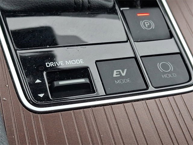 Used 2024 Toyota Sienna XLE image 25