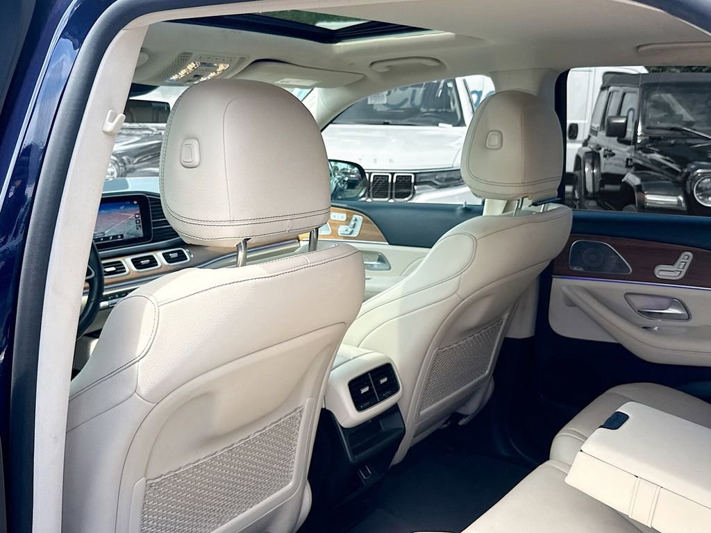 Used 2021 Mercedes-Benz GLE 350 w/ 3rd Row Seat Package image 28