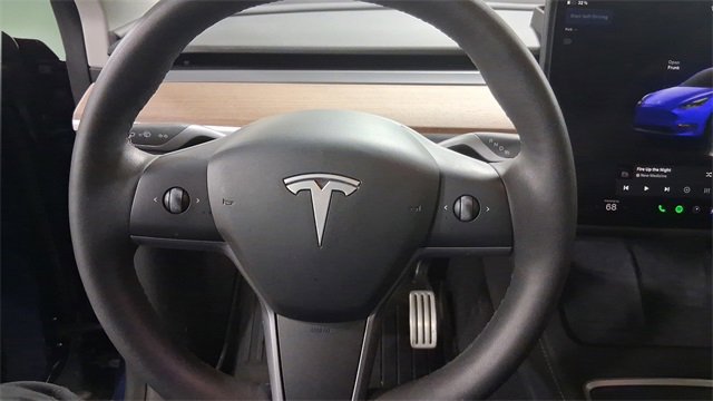 Used 2024 Tesla Model Y Performance image 13