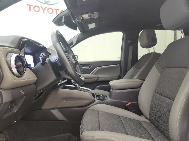 Used 2024 Chevrolet Colorado ZR2 AWD/4WD image 16