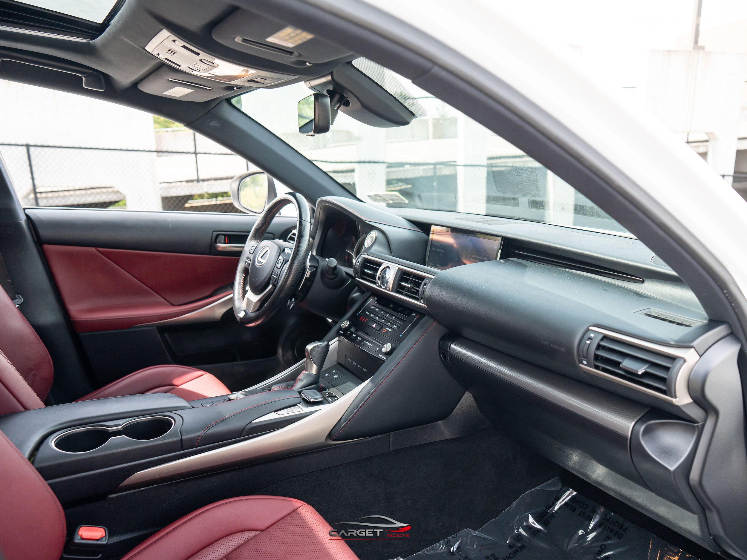 Used 2018 Lexus IS 300 F Sport w/ F Sport Package AWD/4WD image 15