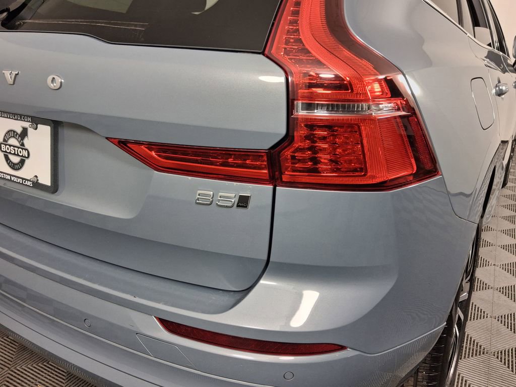 Certified 2023 Volvo XC60 B5 Core AWD/4WD image 6