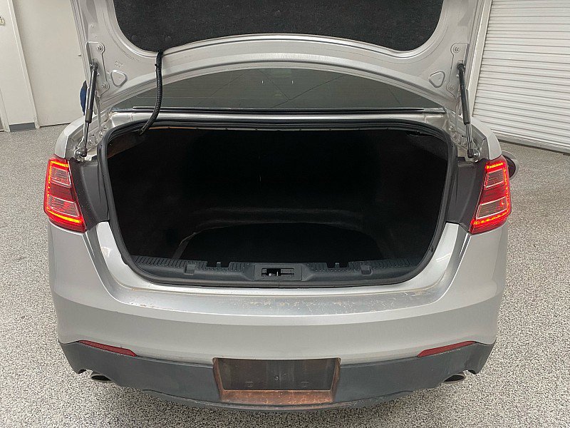 Used 2017 Ford Taurus SE image 14