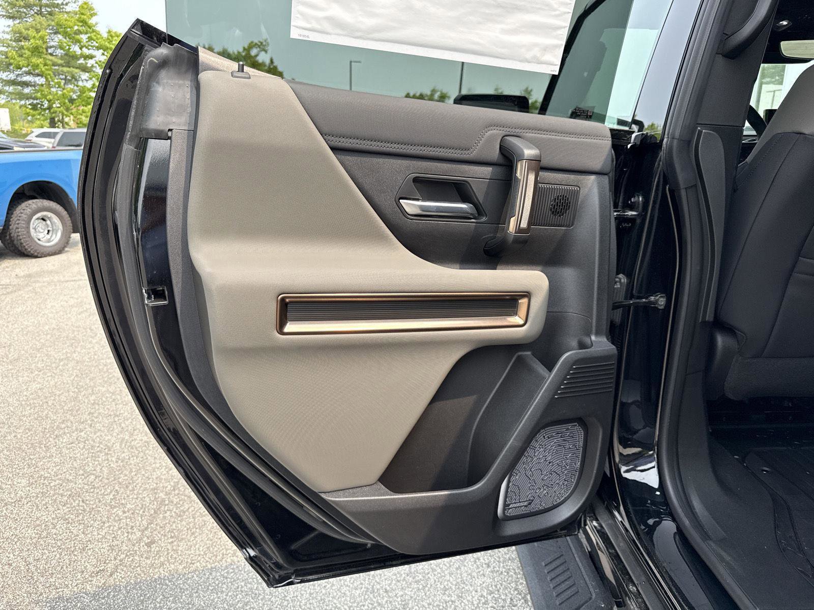 New 2025 GMC Hummer EV 2X AWD/4WD image 23
