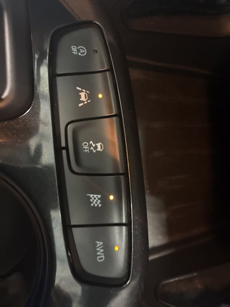 Used 2025 Chevrolet TrailBlazer LT AWD/4WD image 26