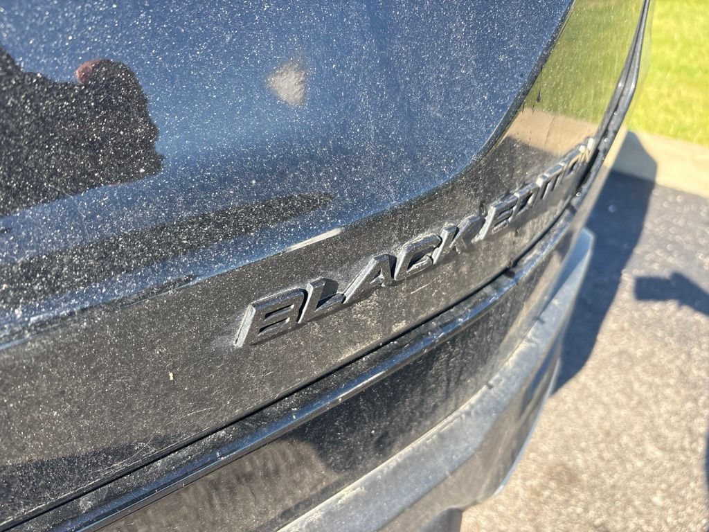 Used 2025 Honda Pilot Black Edition image 4
