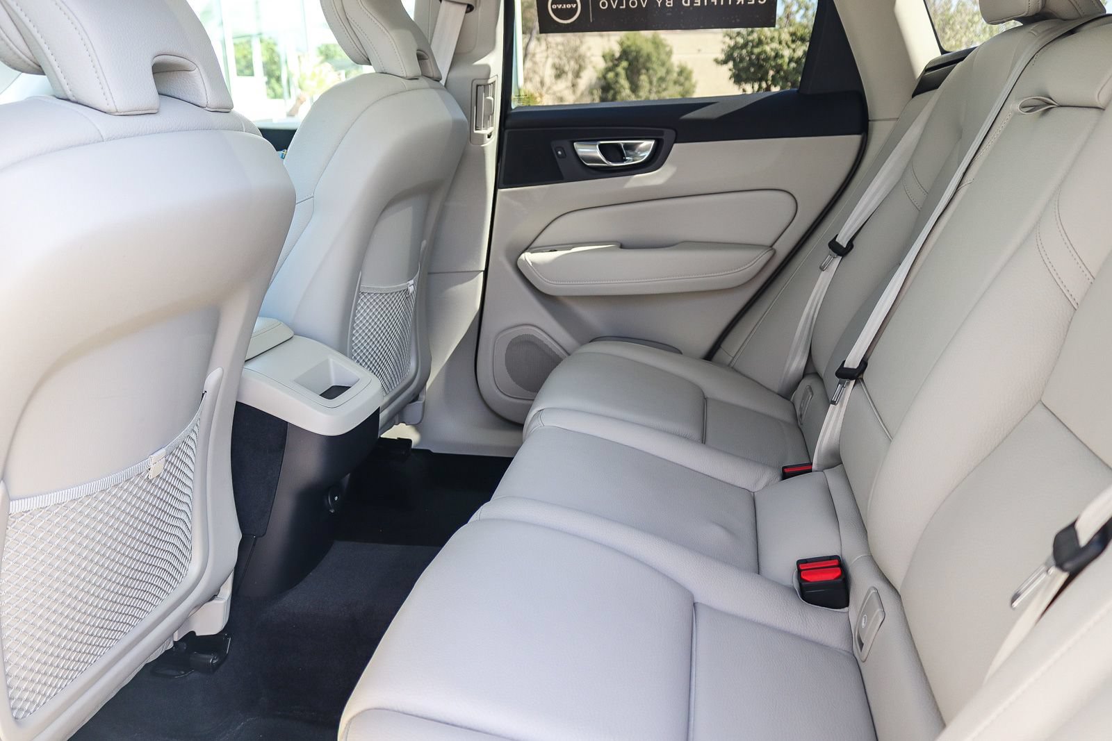 Used 2023 Volvo XC60 B5 Plus w/ Protection Package Premier FWD image 19