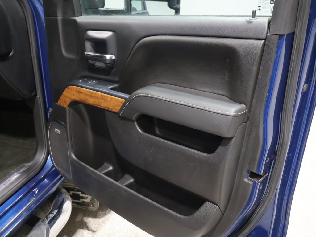 Used 2017 Chevrolet Silverado 2500 High Country w/ Duramax Plus Package image 21