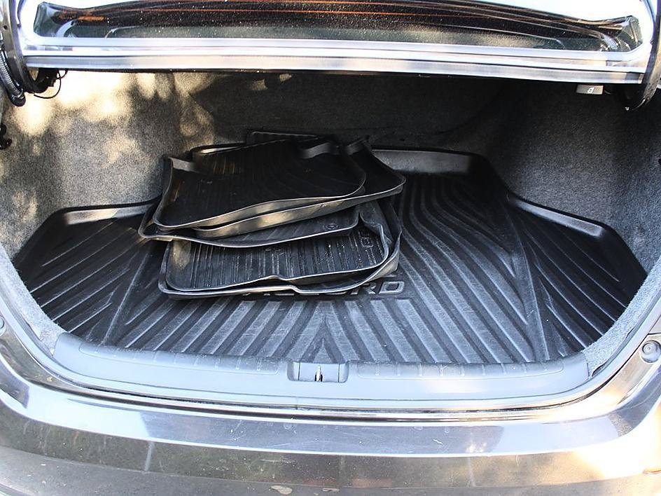Used 2018 Honda Accord LX image 18