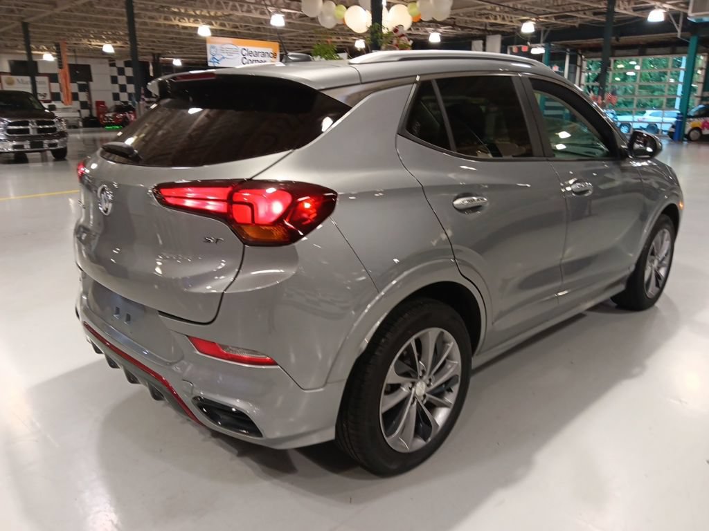 Used 2023 Buick Encore GX Select w/ Sport Touring Package FWD image 11