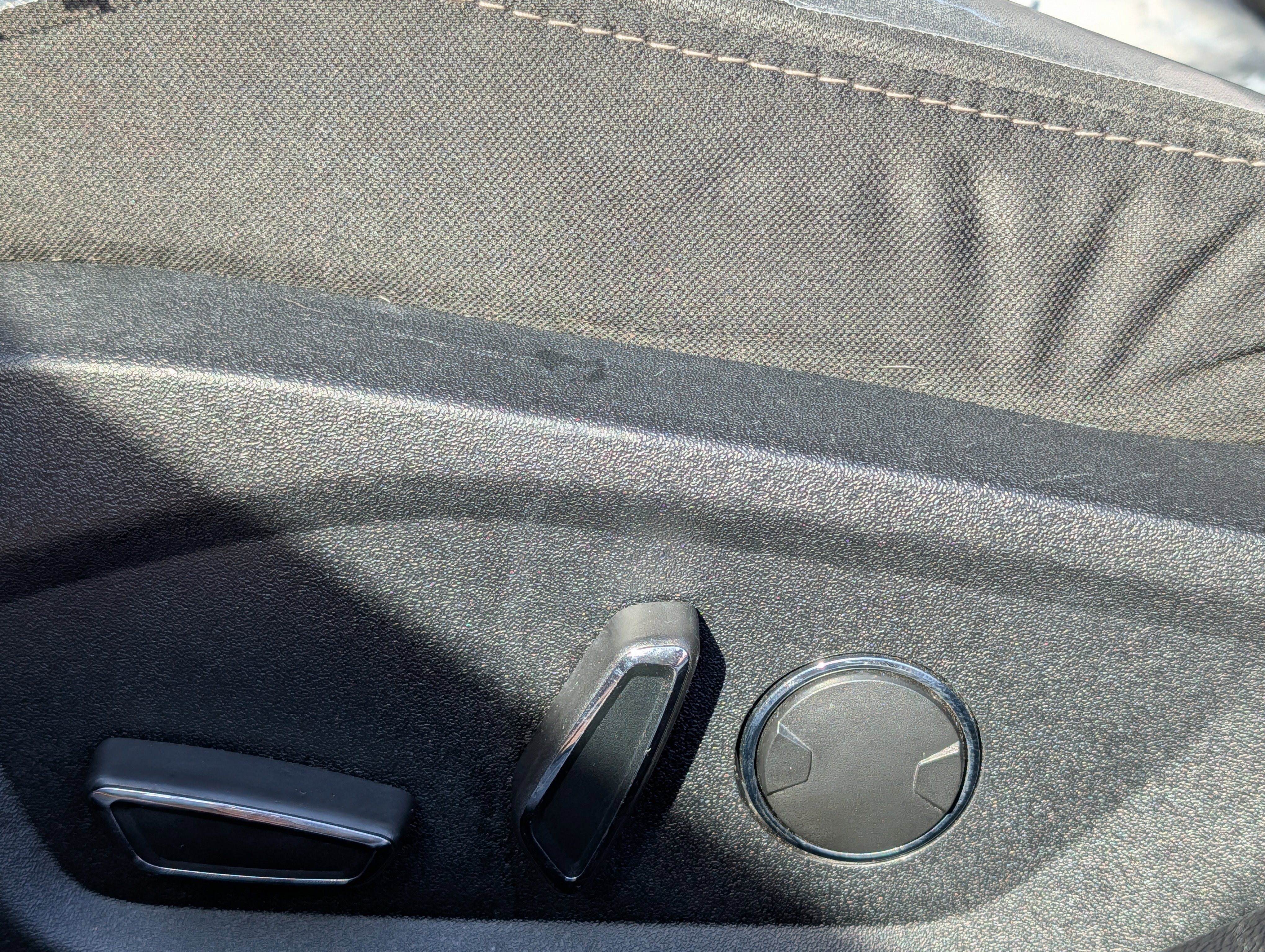 Used 2020 Ford Fusion SE image 11