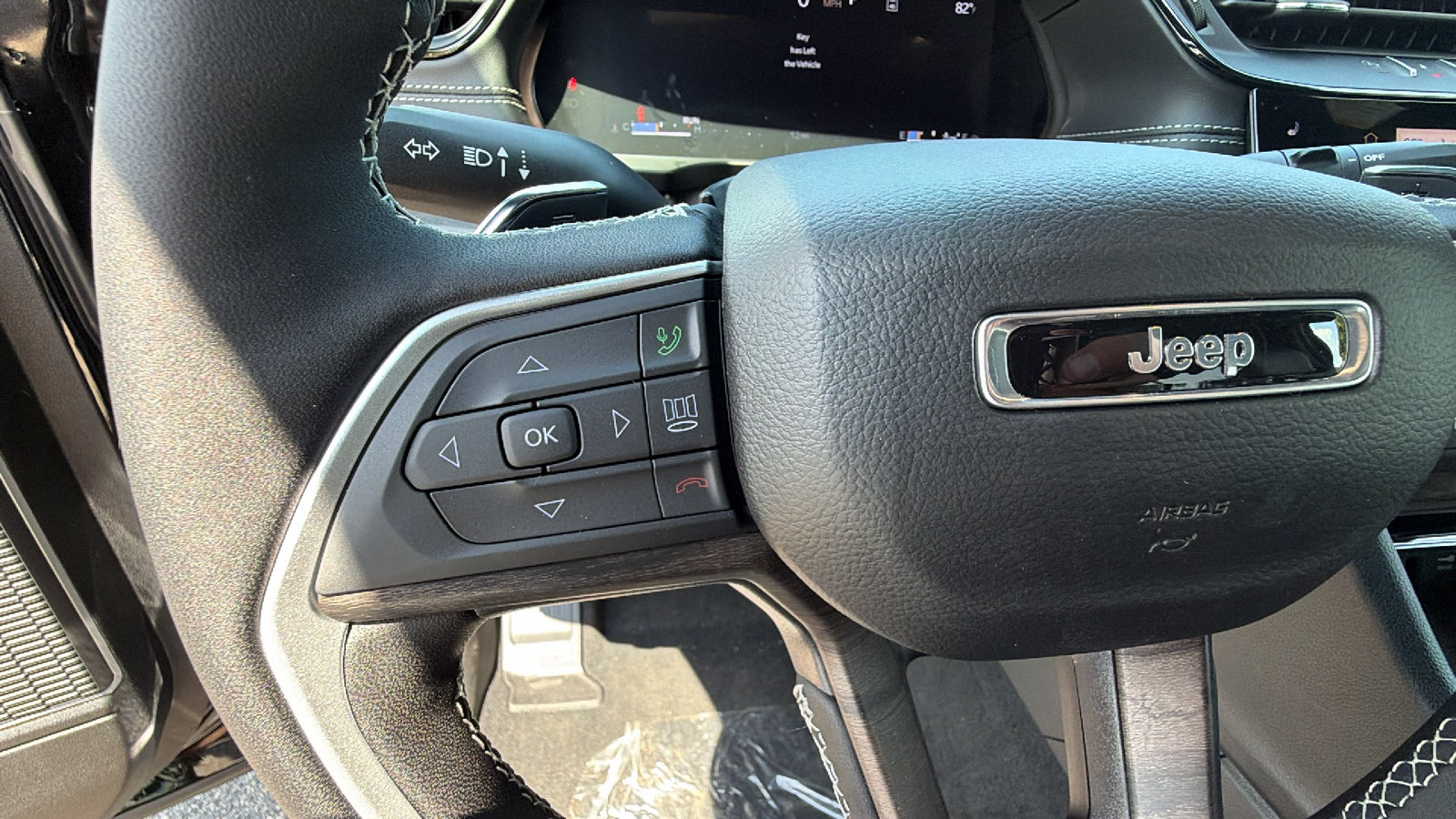 New 2027 Jeep Grand Cherokee Limited AWD/4WD image 23