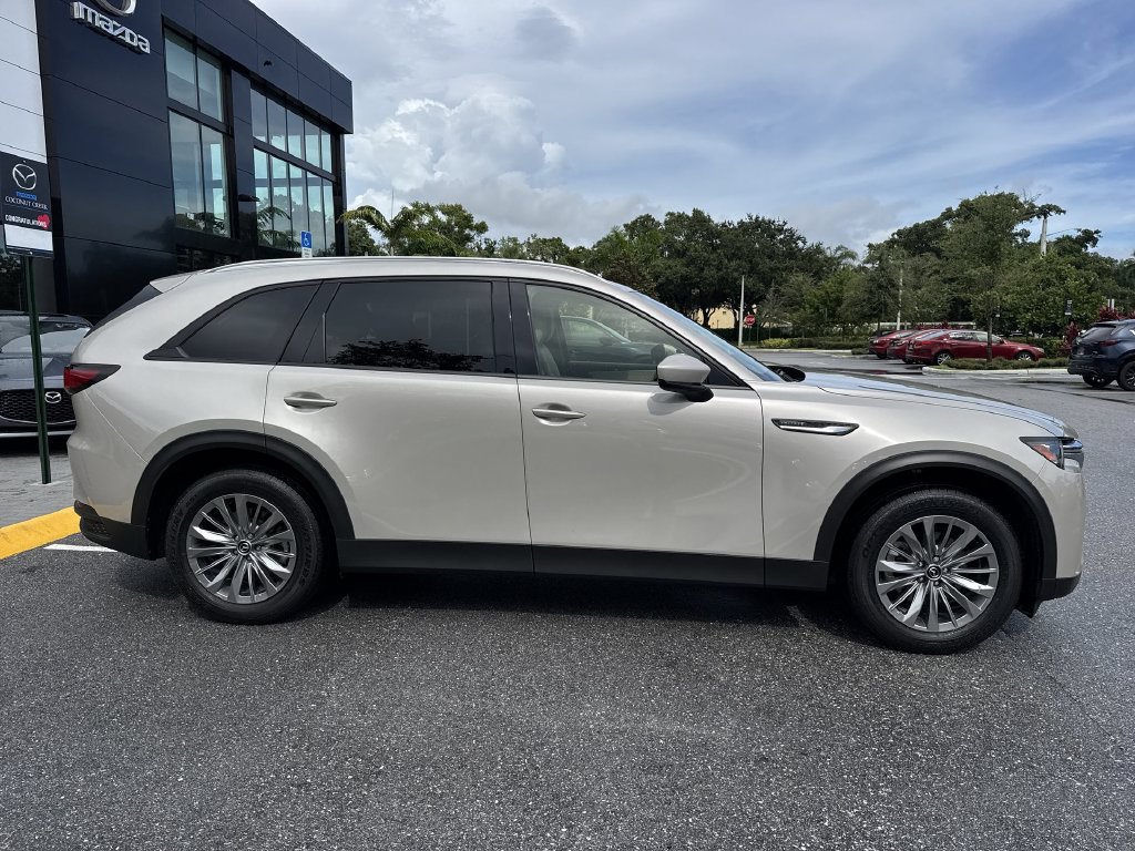 Certified 2025 MAZDA CX-90 3.3 Turbo w/ Preferred Package AWD/4WD image 5