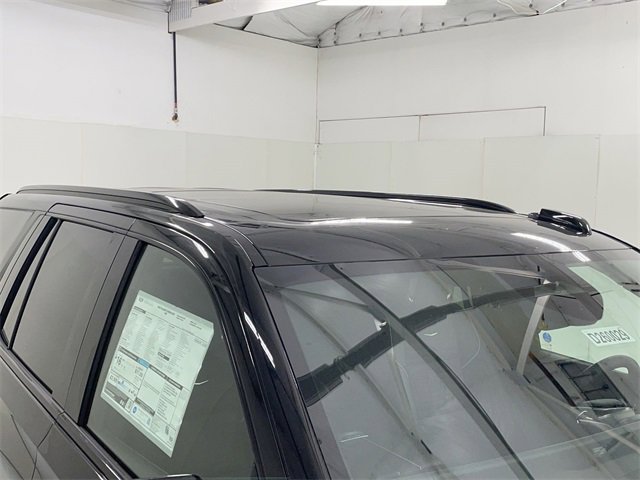 New 2026 Cadillac Escalade Platinum Sport w/ LPO, ONYX Package image 19