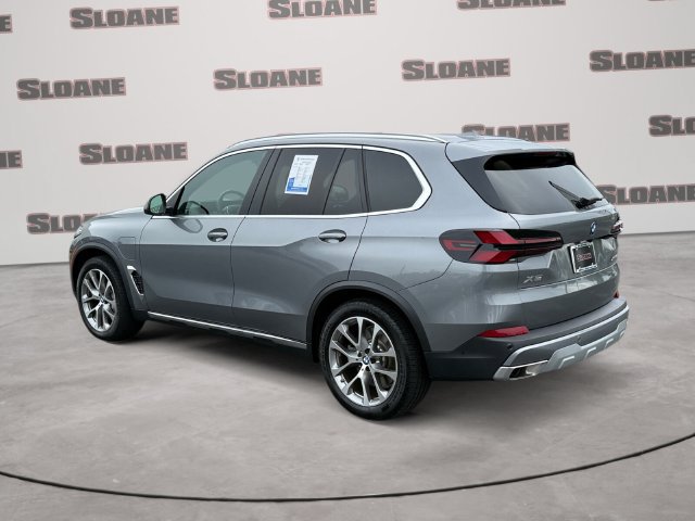Certified 2026 BMW X5 xDrive50e w/ Climate Comfort Package AWD/4WD image 3