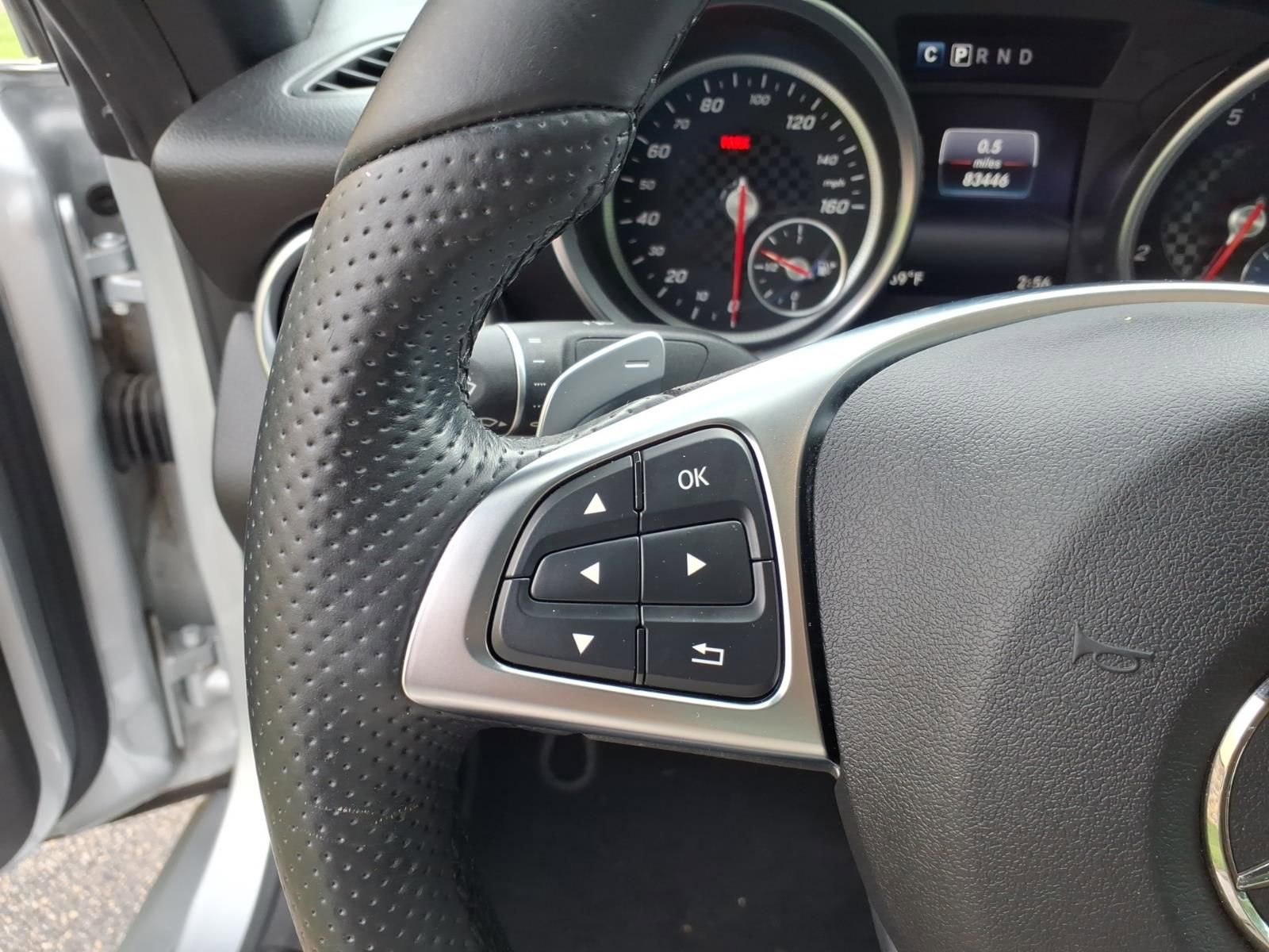 Used 2017 Mercedes-Benz SLC 300 image 24