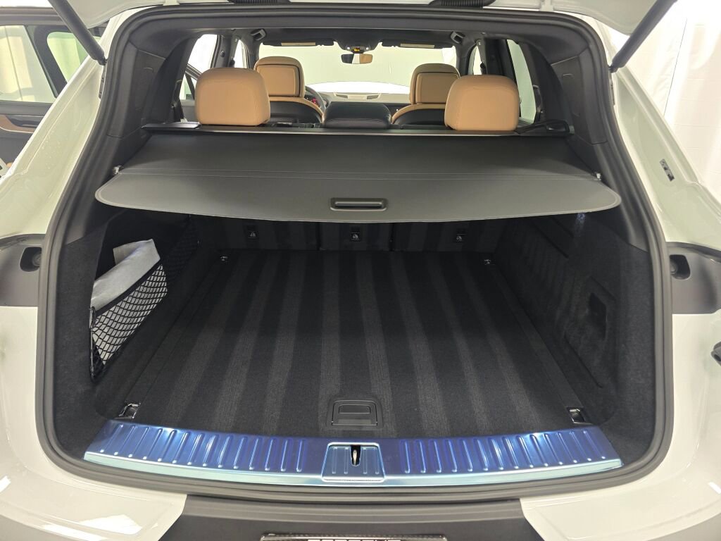 New 2026 Porsche Cayenne image 12