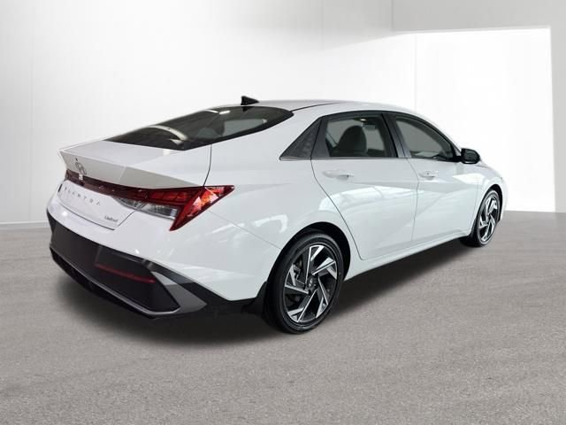New 2026 Hyundai Elantra Limited image 6