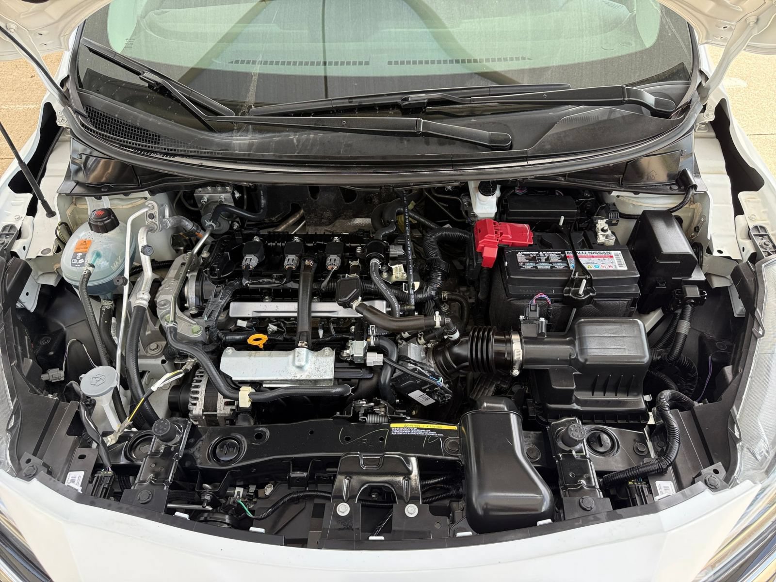 Used 2025 Nissan Versa SV FWD image 27