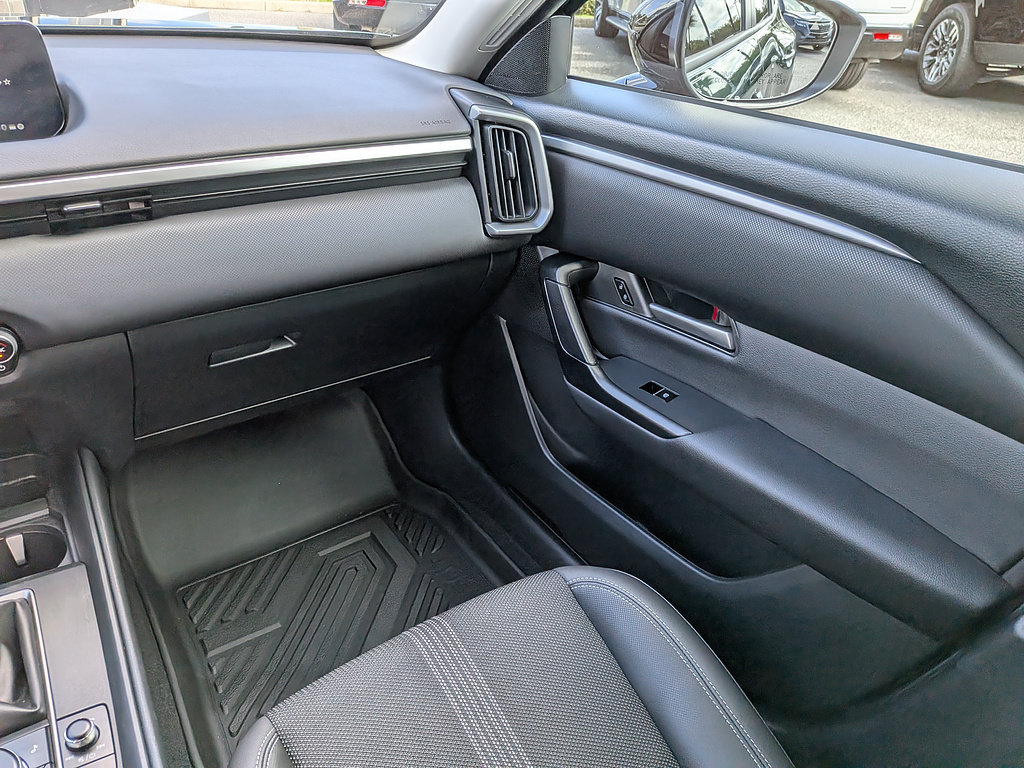 Used 2026 MAZDA CX-50 AWD 2.5 S w/ Preferred Pkg image 16