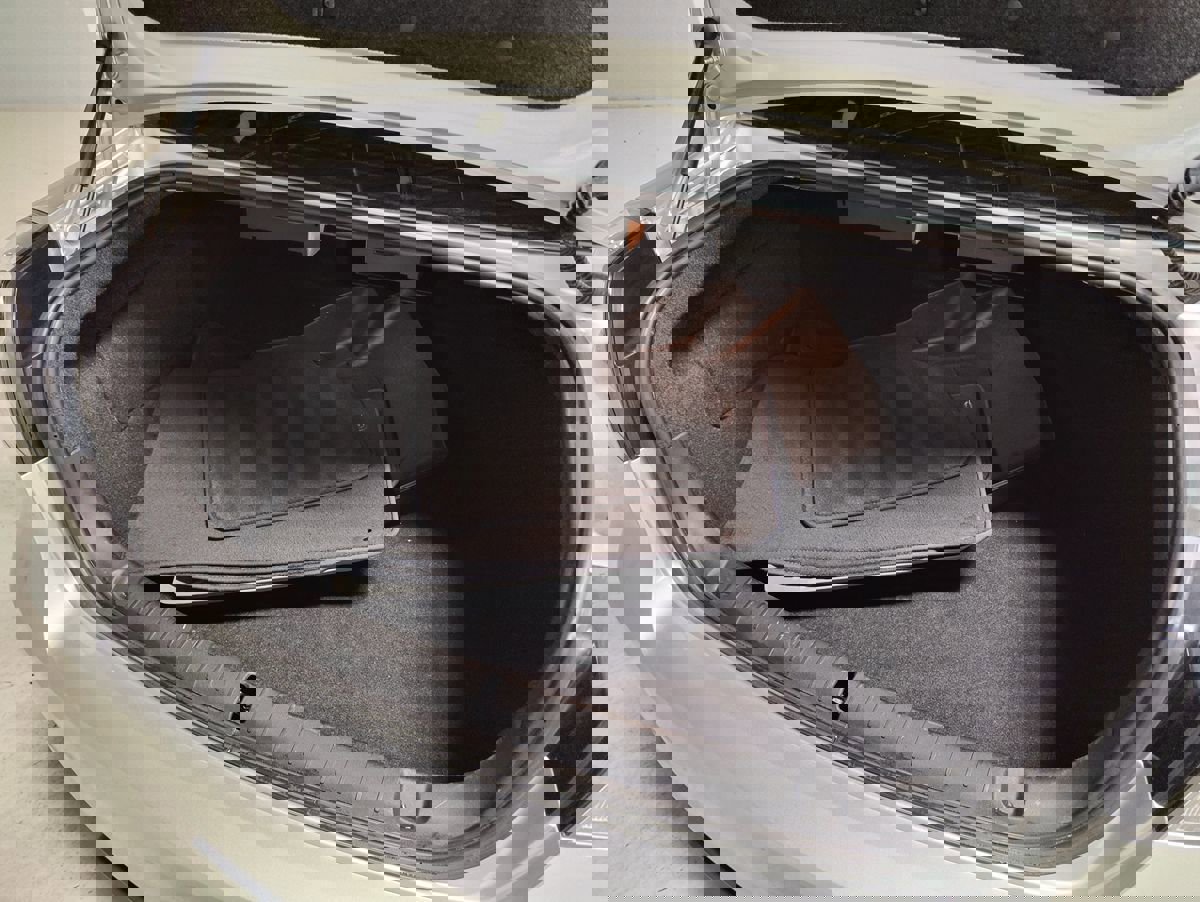 Used 2009 Pontiac G8 GXP image 9