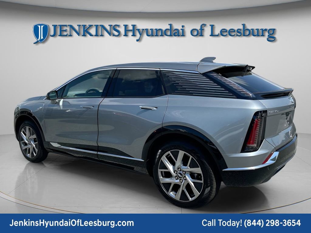 Used 2026 Cadillac Optiq Luxury 1 image 7