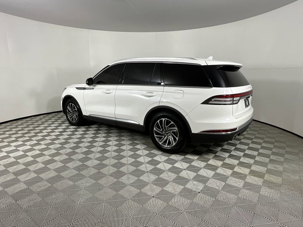 Used 2021 Lincoln Aviator 2WD image 3