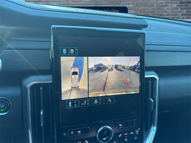 Used 2025 GMC Acadia Elevation image 21