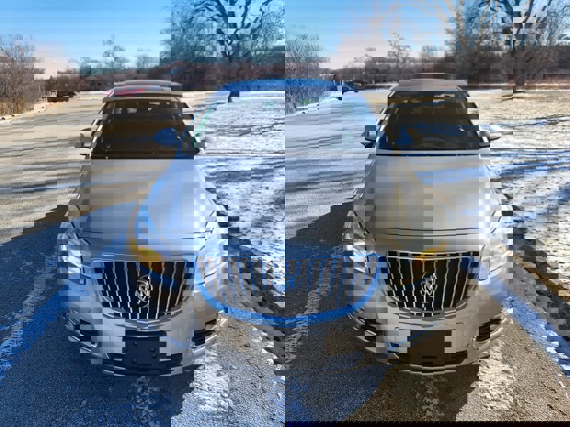 Used 2011 Buick Regal CXL w/ RL6 Preferred Equipment Group image 4