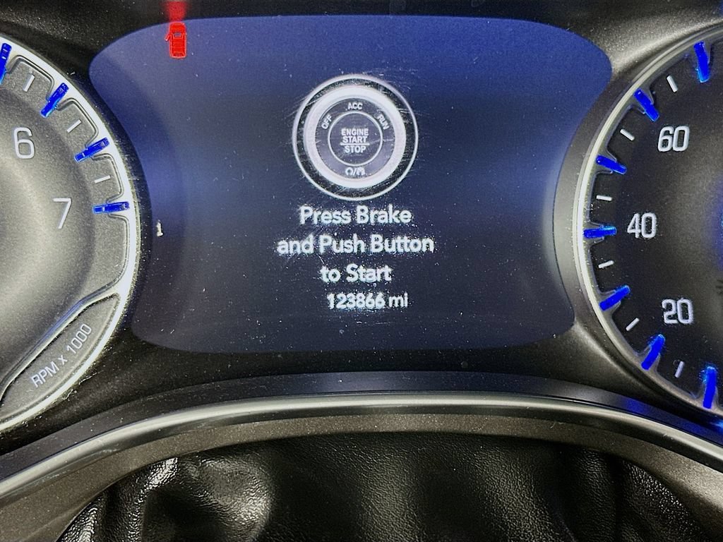 Used 2019 Chrysler Pacifica Limited FWD image 17