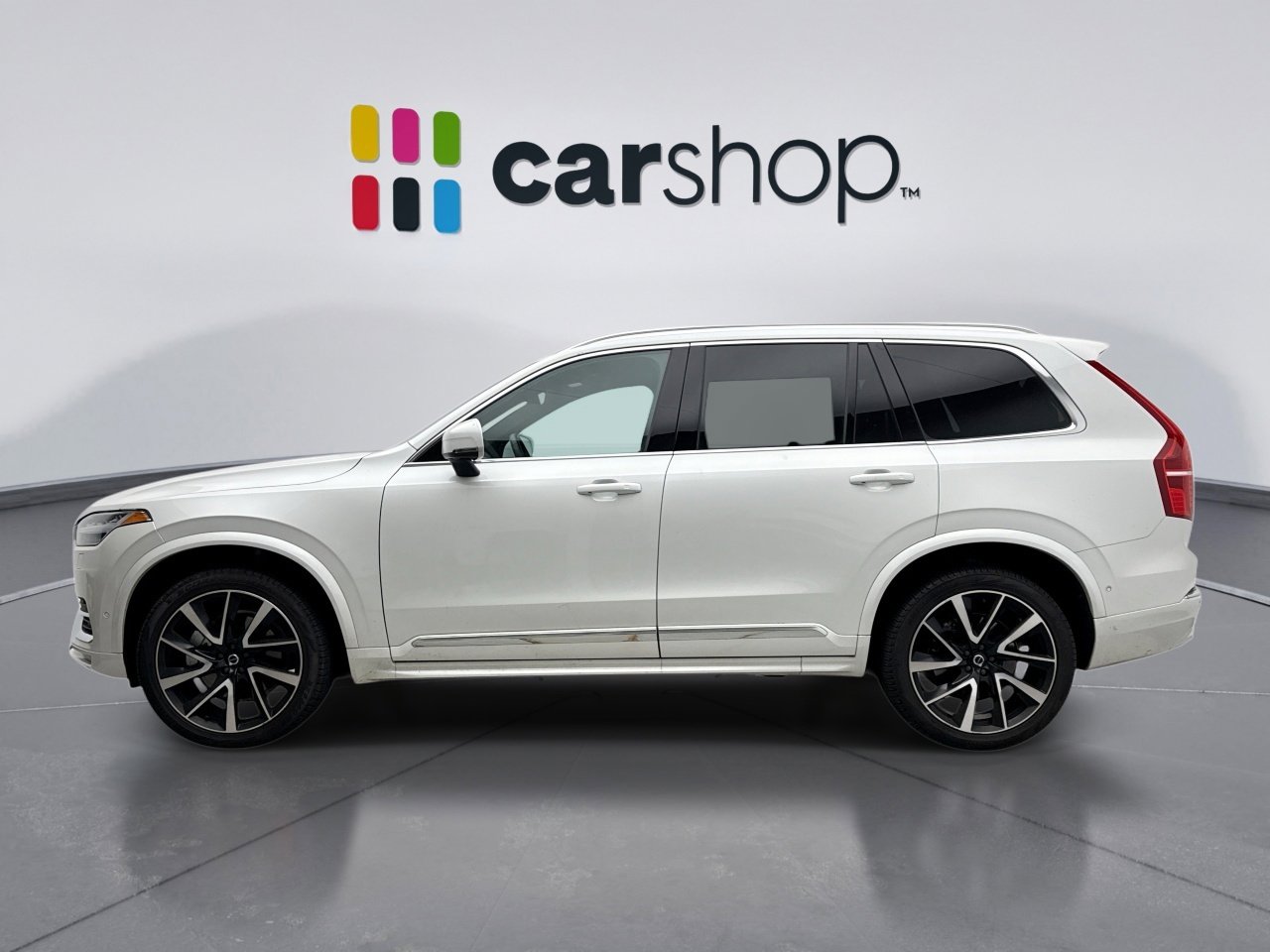 Used 2024 Volvo XC90 B6 Plus w/ Protection Package image 2