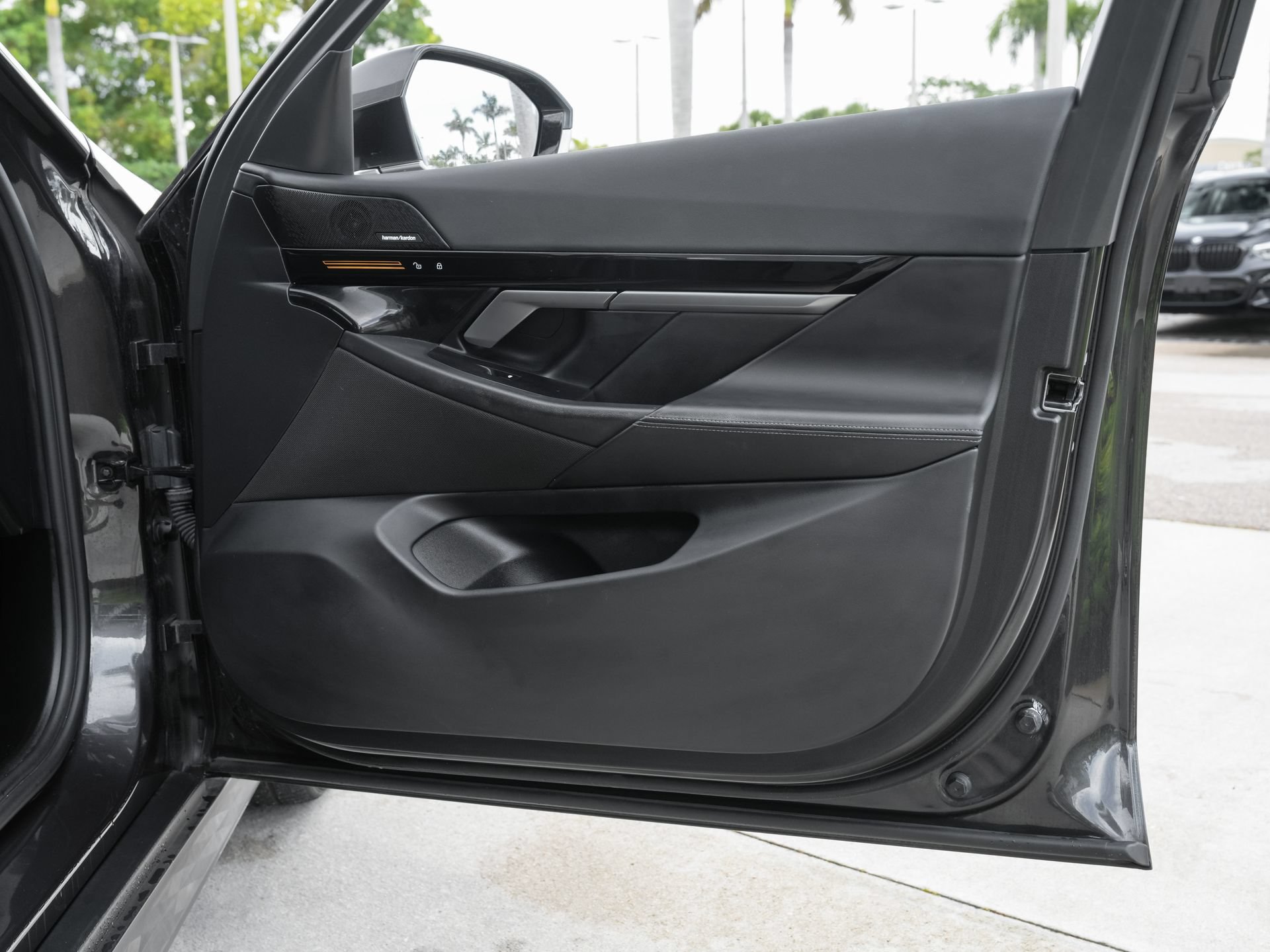 Used 2024 BMW 530i RWD image 42