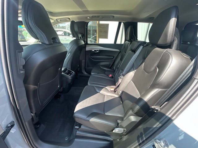 Used 2024 Volvo XC90 B5 Core w/ Protection Package Premier AWD/4WD image 17