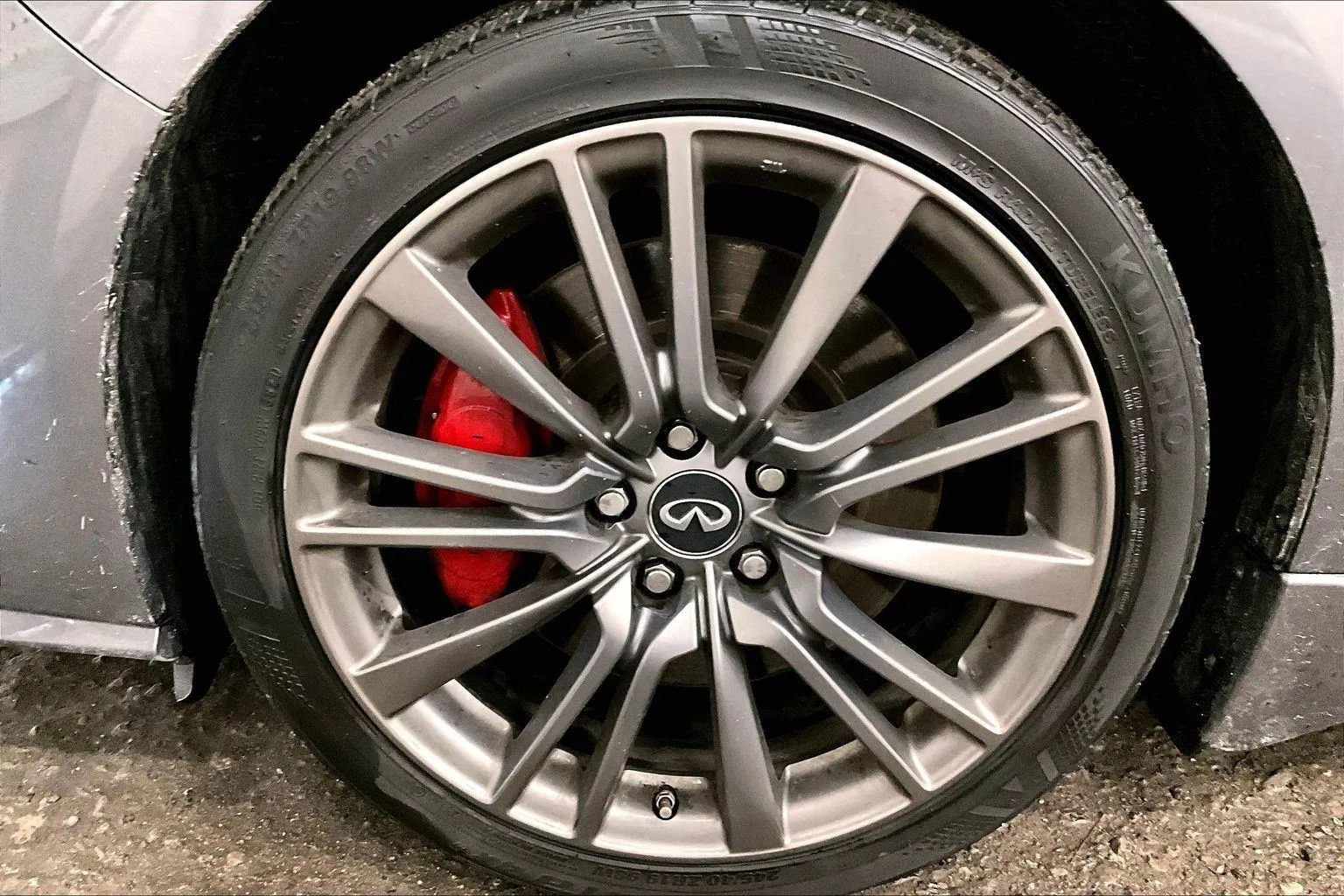 Used 2018 INFINITI Q50 Red Sport 400 w/ Sensory Package (Sport) image 9