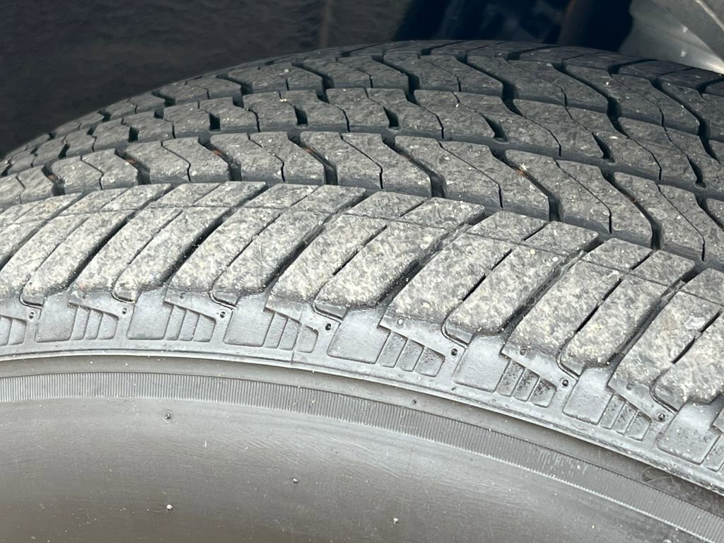 Used 2021 Cadillac Escalade Premium Luxury w/ Driver Assist Tech Package image 11