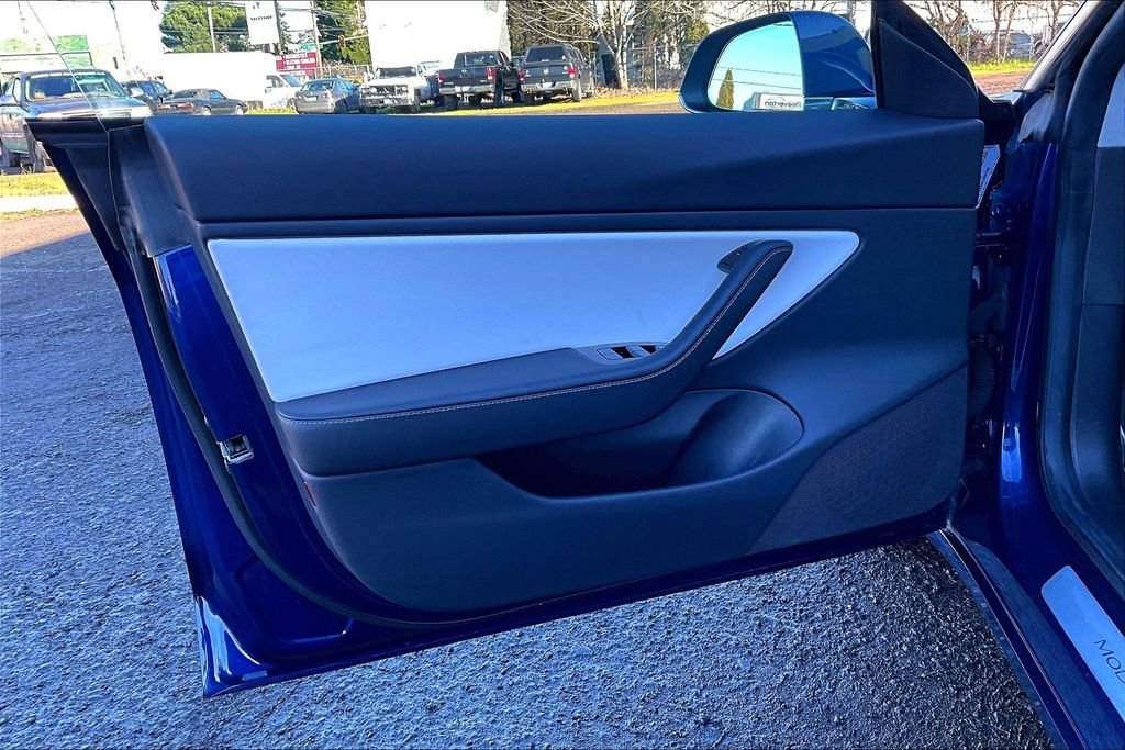 Used 2019 Tesla Model 3 Long Range image 23