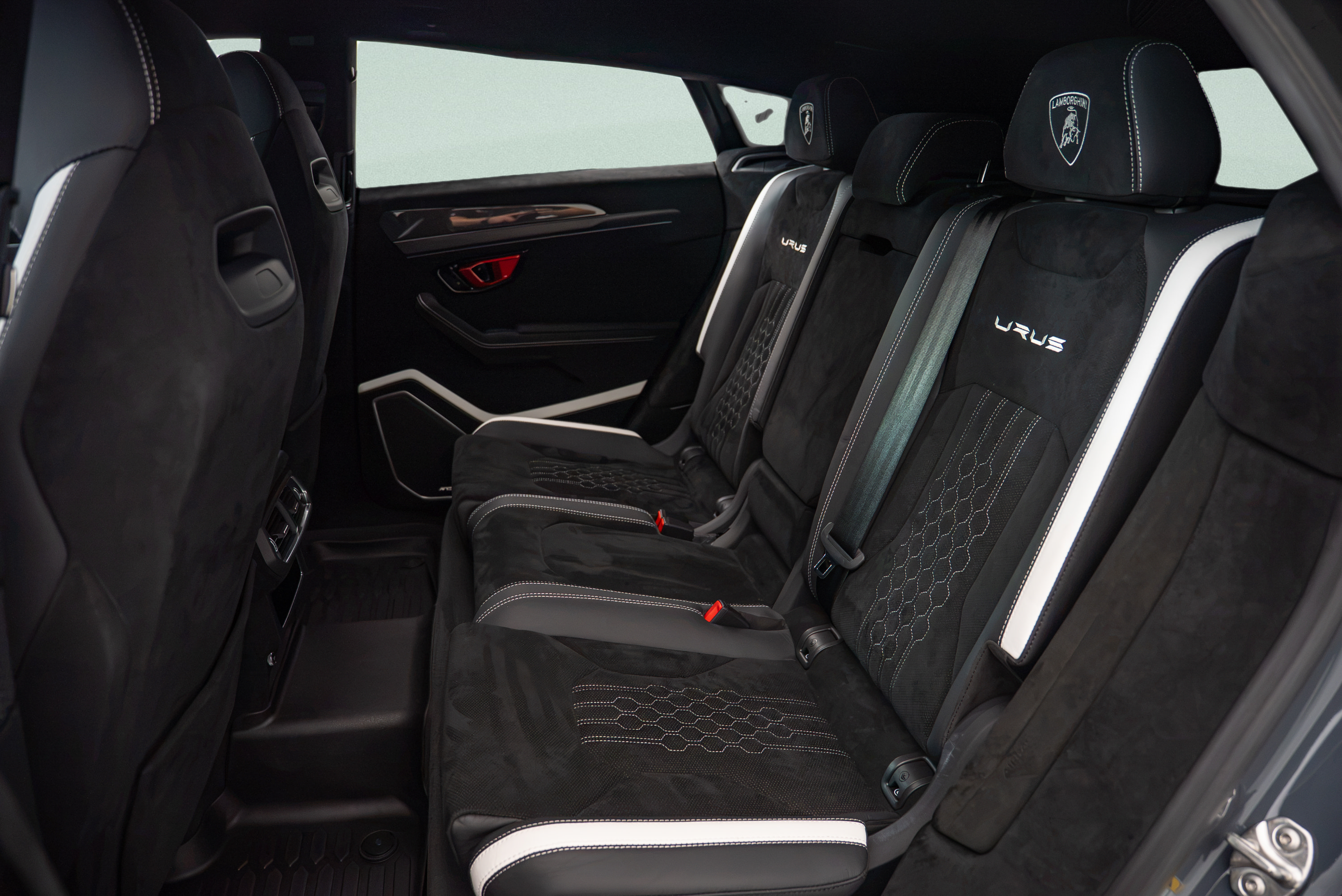 Used 2023 Lamborghini Urus Performante AWD/4WD image 11