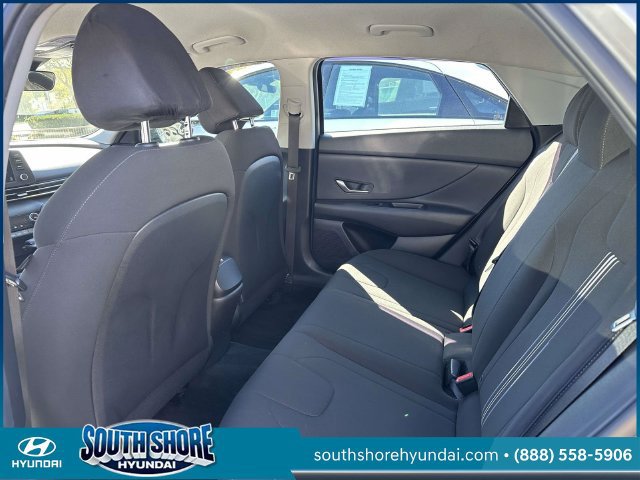 Certified 2021 Hyundai Elantra SEL FWD image 13