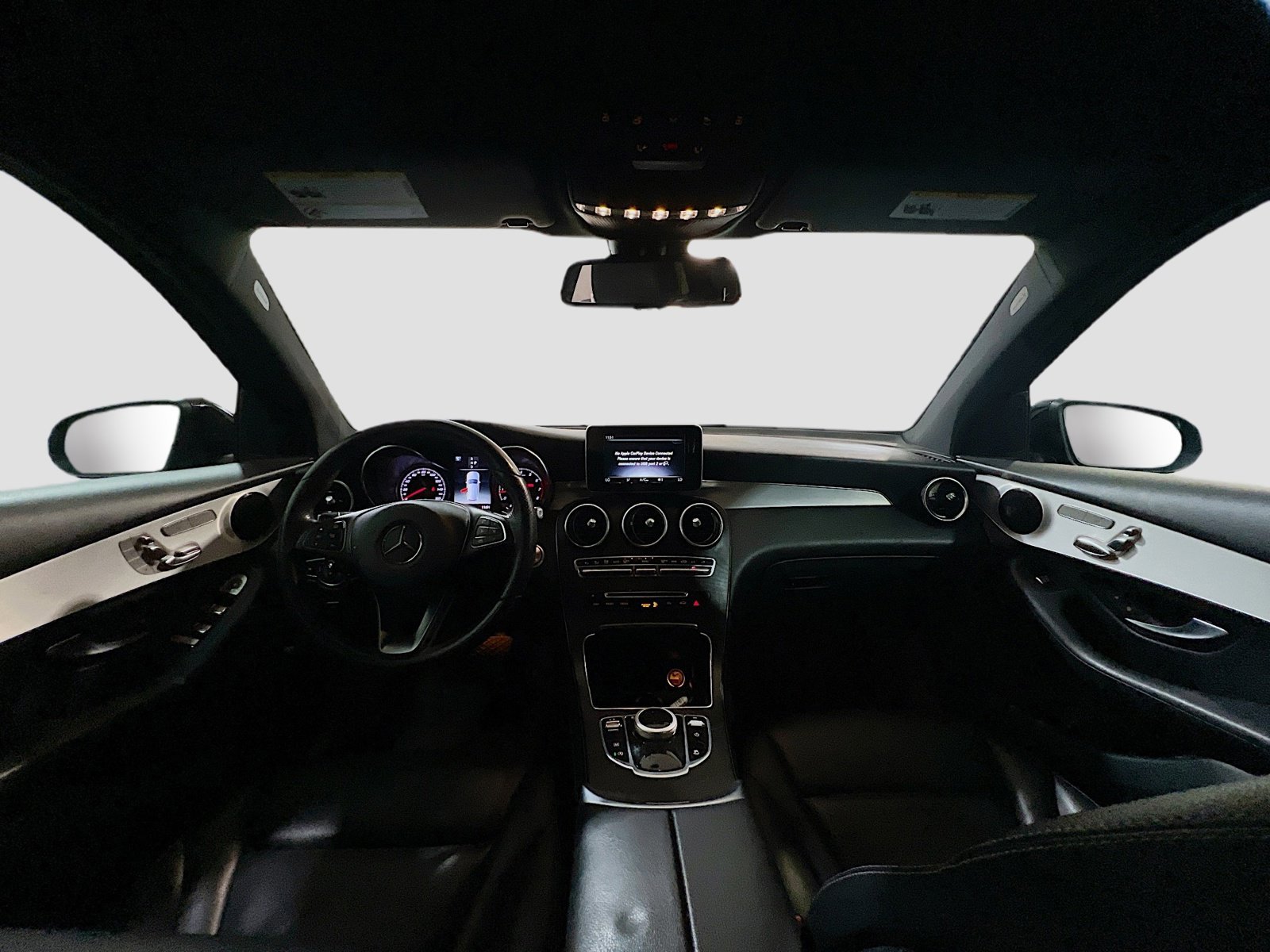 Used 2019 Mercedes-Benz GLC 300 4MATIC image 16