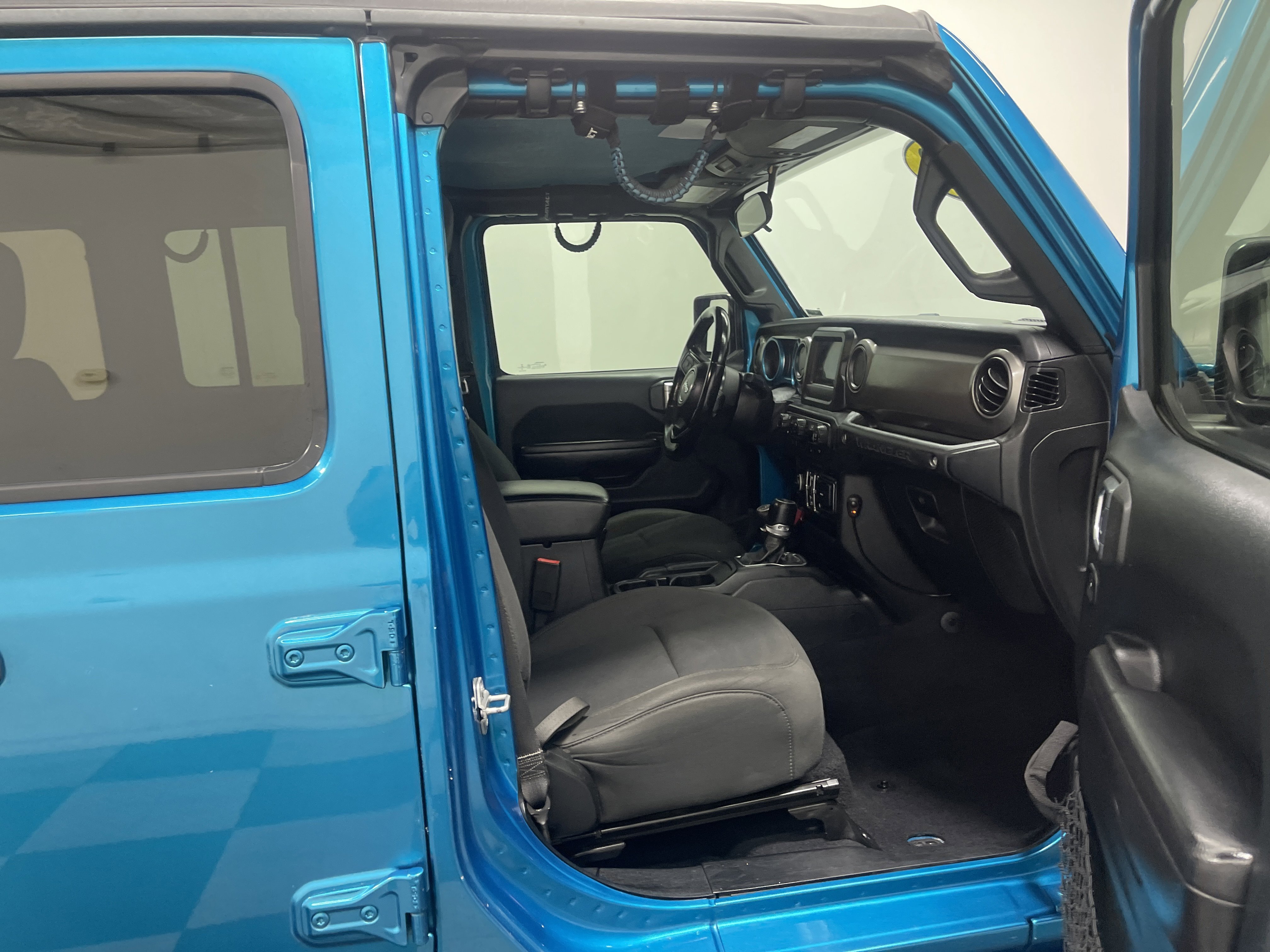 Used 2020 Jeep Wrangler Unlimited Sport S image 26