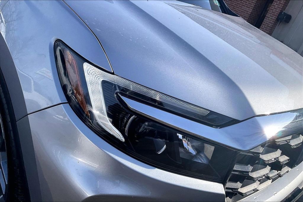 Used 2023 Honda Passport EX-L image 27