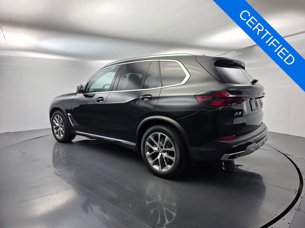Certified 2024 BMW X5 xDrive40i w/ Premium Package AWD/4WD image 6