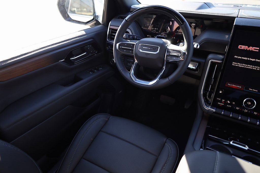 New 2026 GMC Yukon Denali w/ Denali Reserve Package image 21