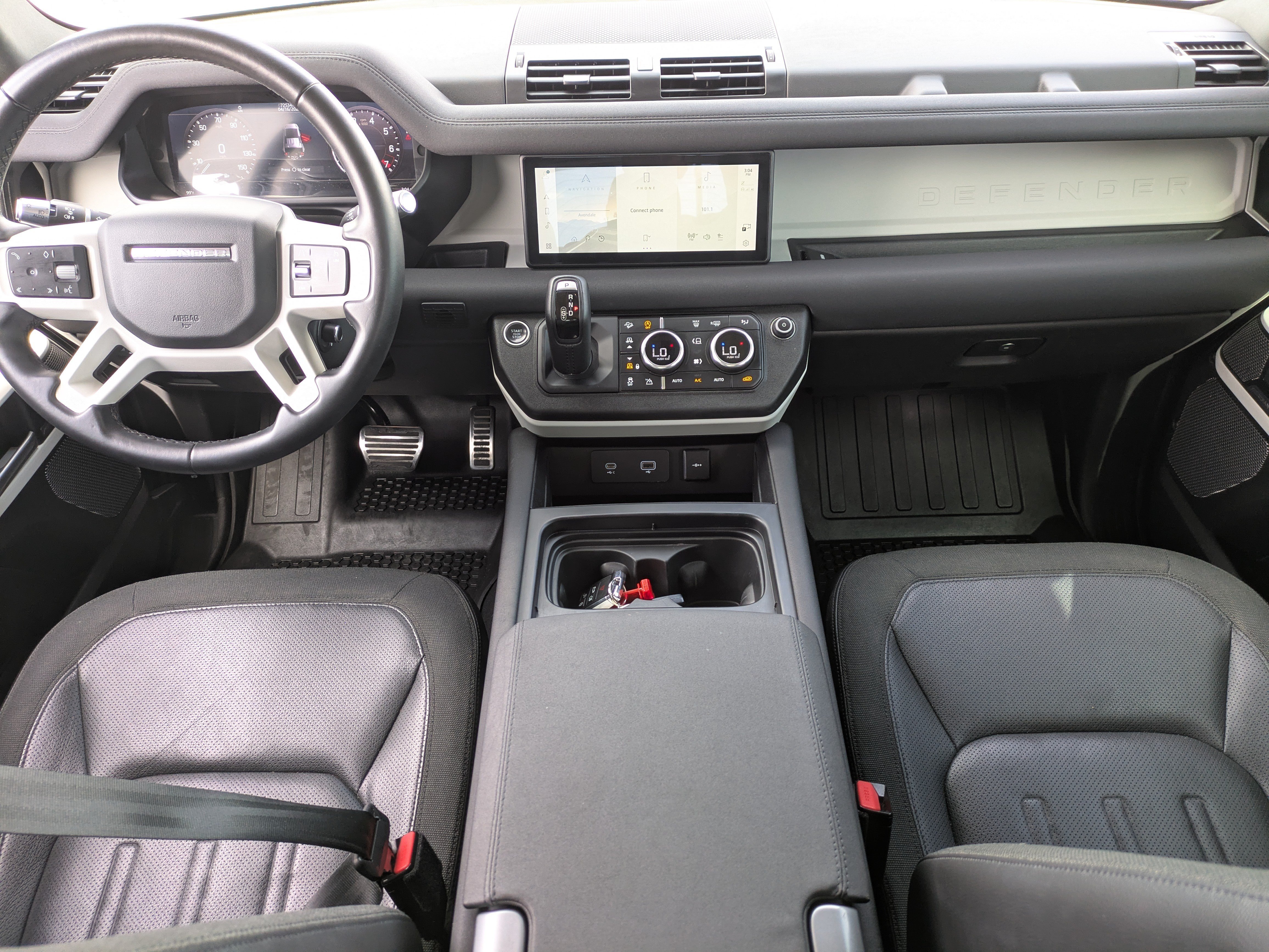 Used 2020 Land Rover Defender 110 SE AWD/4WD image 18