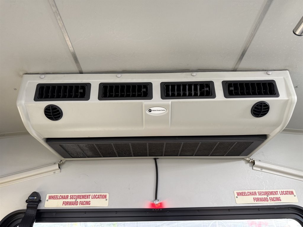 Used 2015 Ford E-450 and Econoline 450 Super Duty w/ Shuttle Bus Prep Package RWD image 25