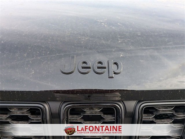 New 2025 Jeep Grand Cherokee Altitude image 10