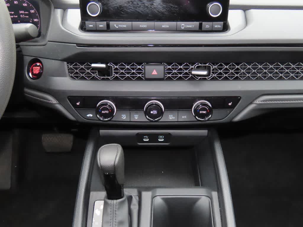 Used 2025 Honda Accord SE image 18